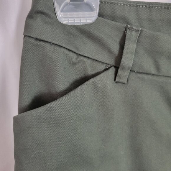 Lee Pants Dark Green Wrinkle Free sz 8 Short Women's Casual Business classic EUC - Picture 4 of 10